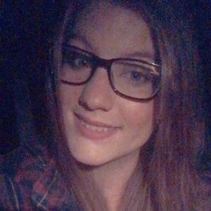 Meet your Posher, Courtnie